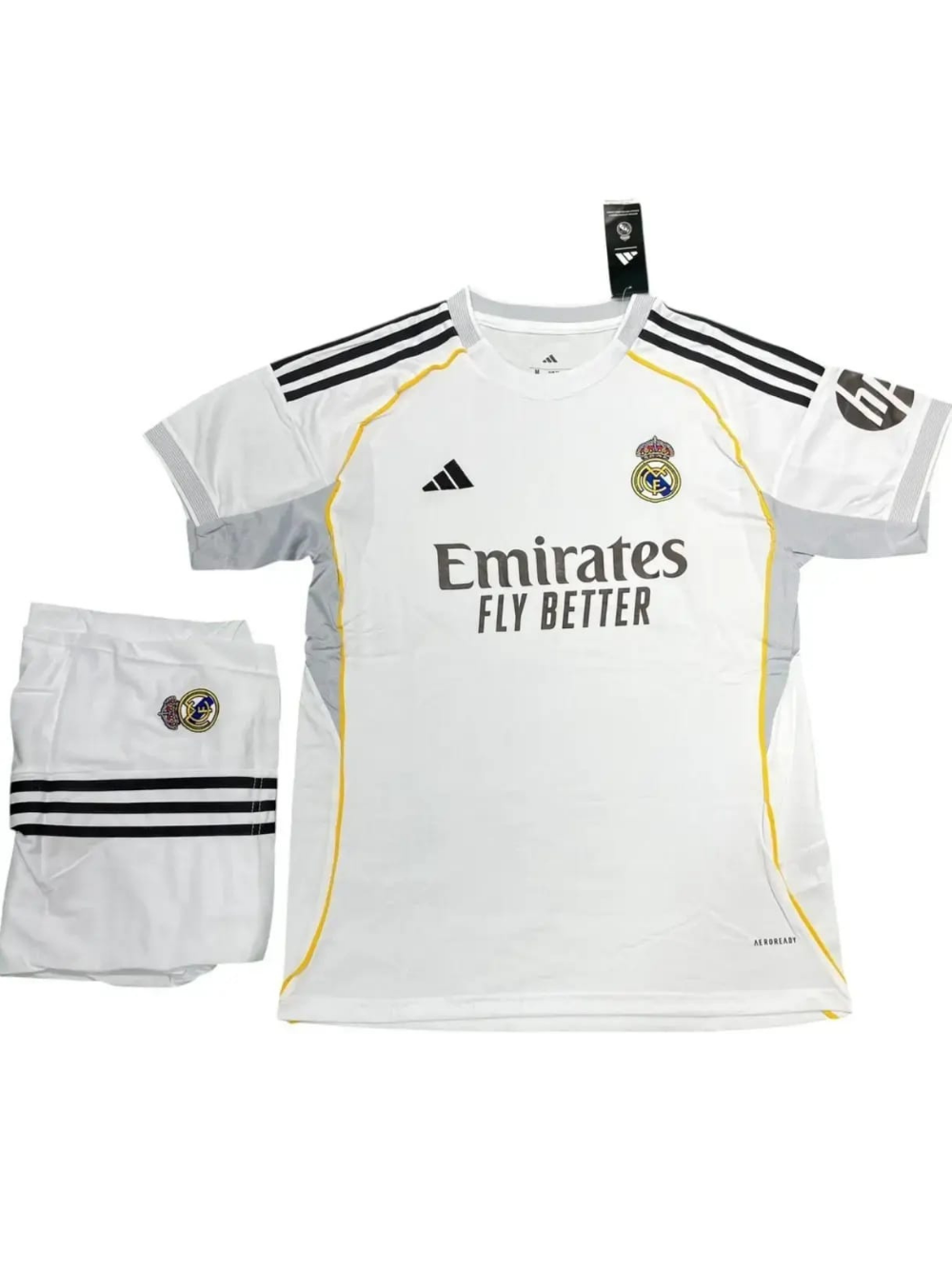 REAL MADRID HOME 2025/26 (with shorts)